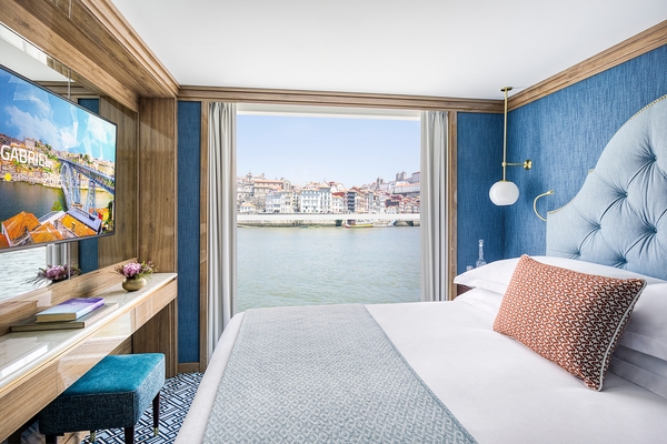 Uniworld SS Sao Gabriel - French Balcony 1.jpg